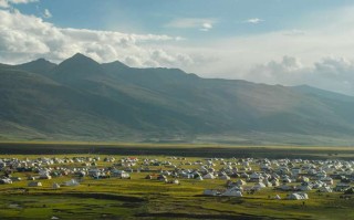 成都周边游亲子游爬山 成都周边亲子自驾游？