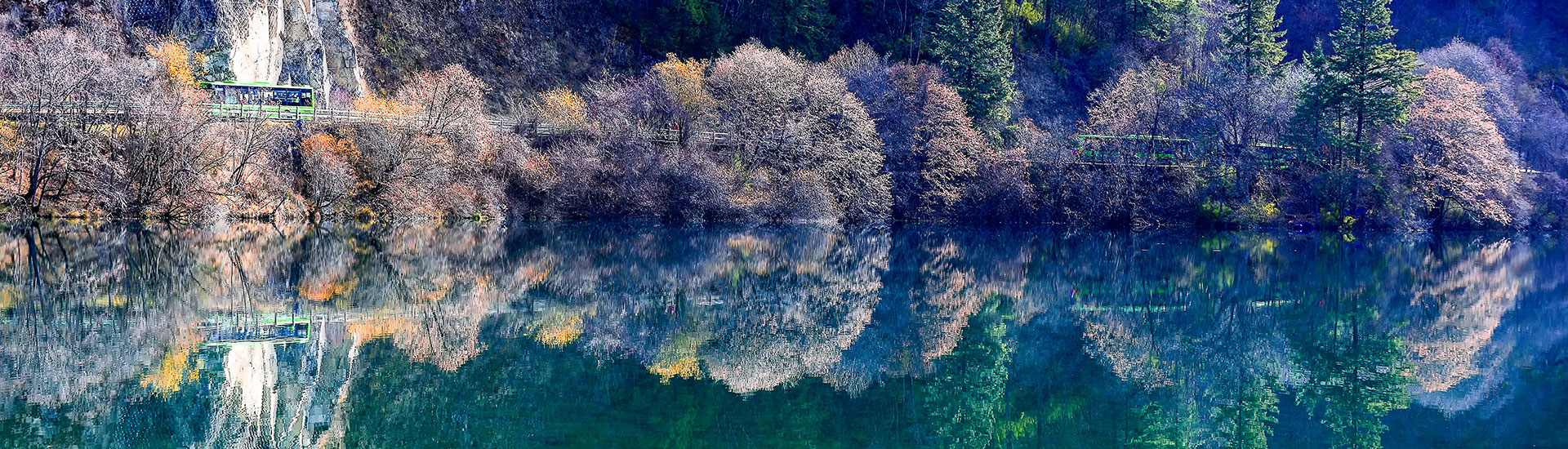 水光山色仙境开